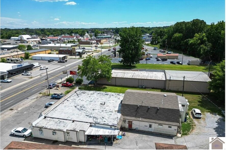 318 Main St, Benton, KY à vendre - Photo du bâtiment - Image 2 de 5