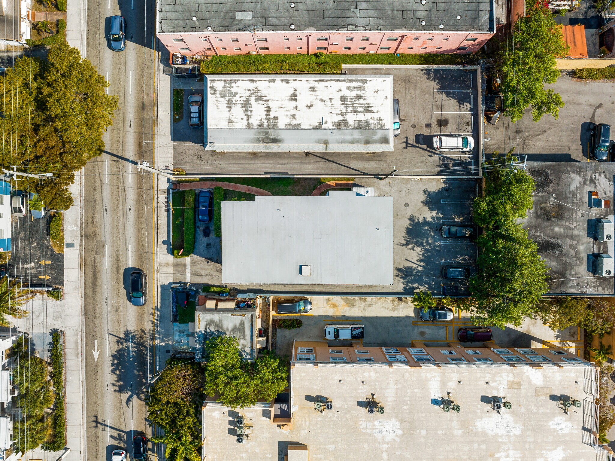 1050 SW 7th St, Miami, FL à vendre Photo du bâtiment- Image 1 de 35