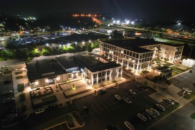 Plus de détails pour 1300 Meridian St N, Huntsville, AL - Bureau, Commerce de détail à louer