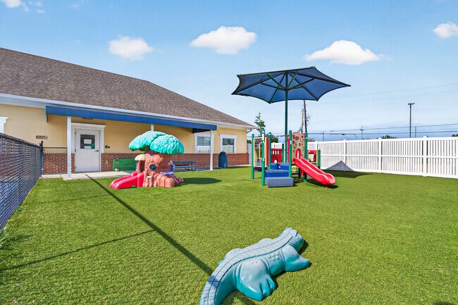 Plus de détails pour 33043 Egypt Ln, Magnolia, TX - Commerce de détail à vendre