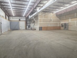 771 Lakewood Rd, Waterbury, CT for lease Interior Photo- Image 2 of 4