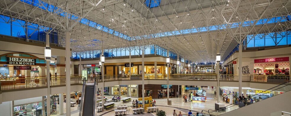 1500 Apalachee Pky, Tallahassee, FL à louer - Photo du bâtiment - Image 3 de 5