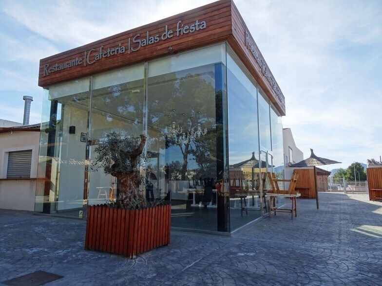 Commerce de détail dans Aspe, Alicante à vendre - Photo du bâtiment - Image 1 de 46