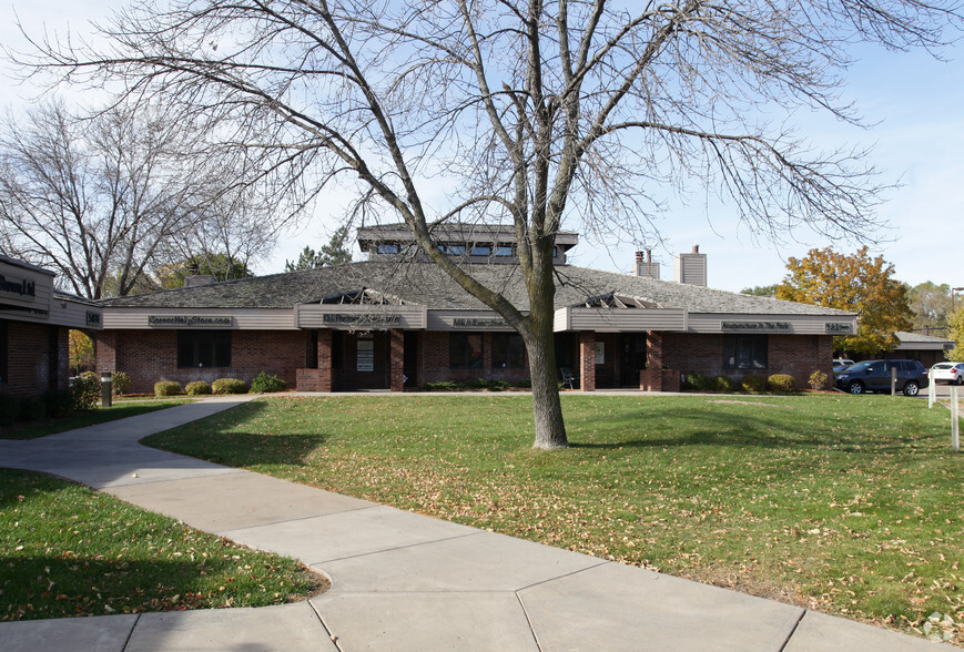 5821 Cedar Lake Rd, Saint Louis Park, MN for lease - Building Photo - Image 3 of 16