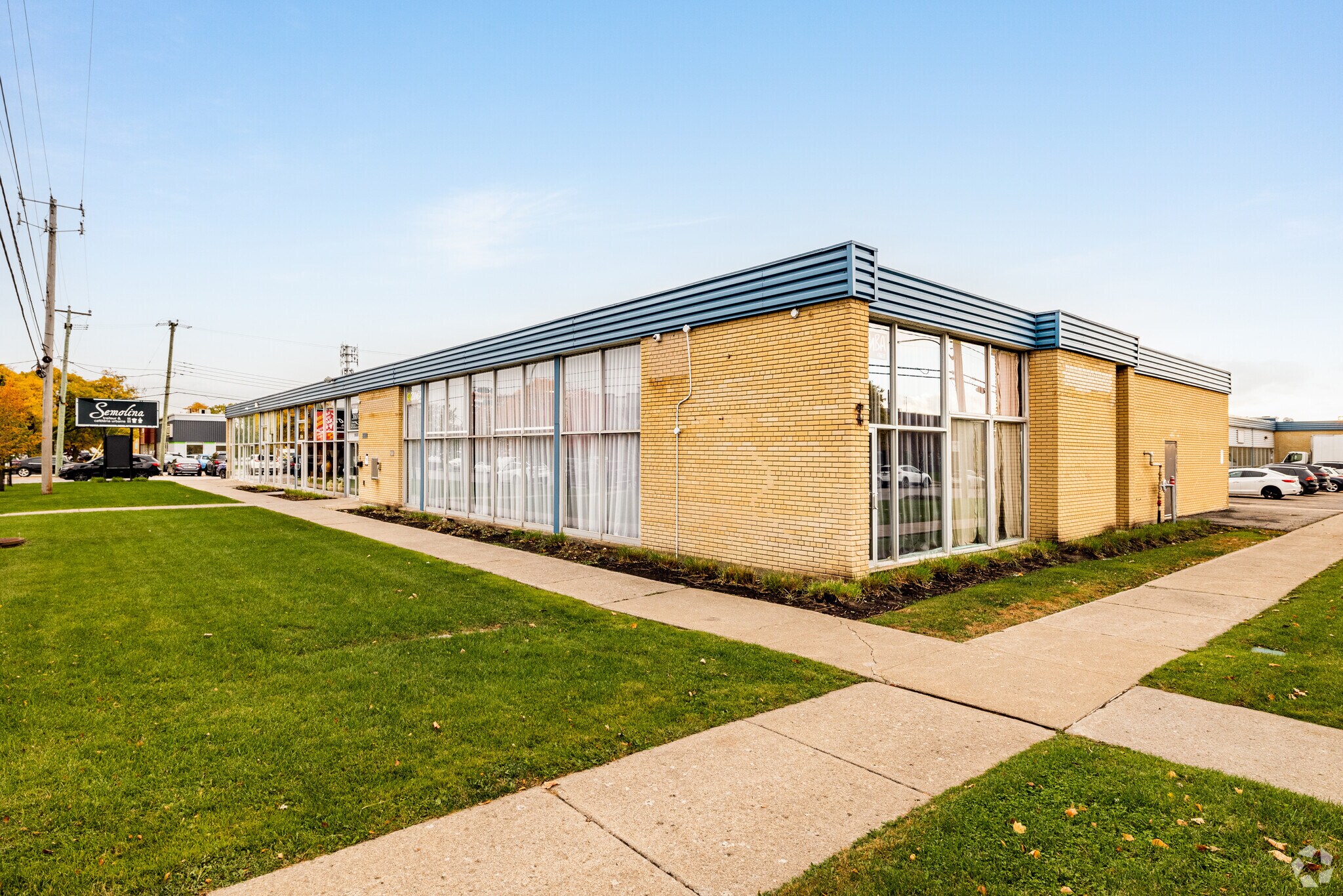 8600 Boul Parkway, Montréal, QC for sale Primary Photo- Image 1 of 1