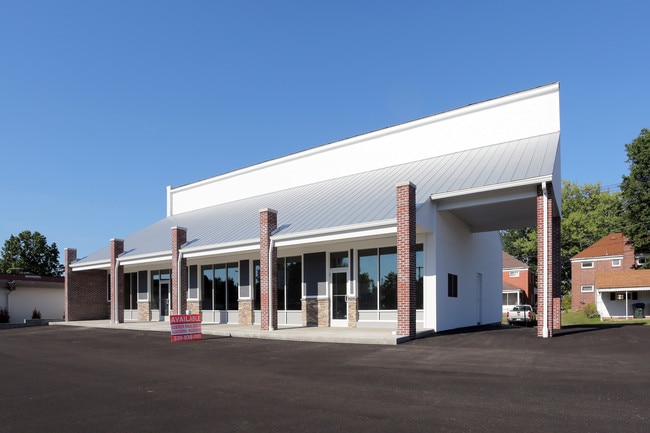 Plus de détails pour 2110 State Rd, Cuyahoga Falls, OH - Commerce de détail à louer