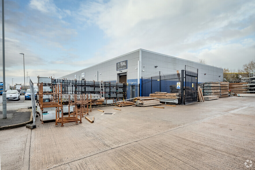 Britonwood Trading Estate, Liverpool for lease - Building Photo - Image 3 of 7