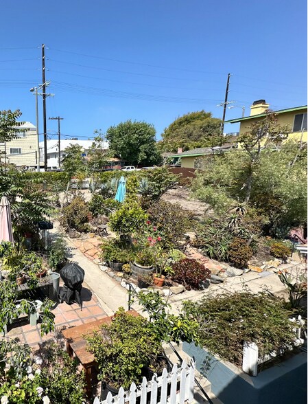 2712 Pacific Ave, Venice, CA à vendre - Photo du bâtiment - Image 3 de 8