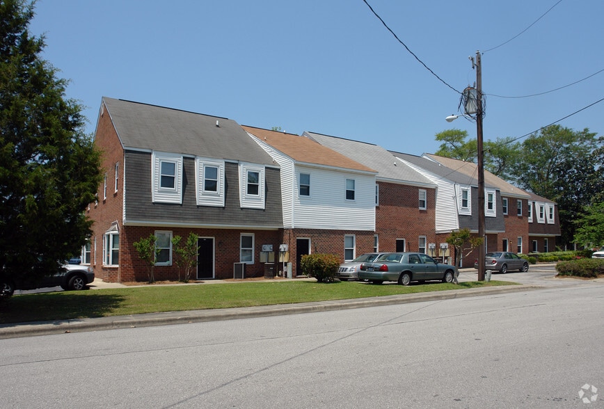 410 New Bridge St, Jacksonville, NC for lease - Building Photo - Image 3 of 45
