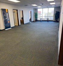 4755 Lake Forest Dr, Blue Ash, OH à louer Photo intérieure- Image 2 de 4