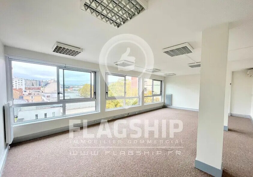 Office in Issy-les-Moulineaux for lease - Building Photo - Image 1 of 5