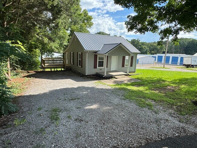 Plus de détails pour 321 W End Ave, McMinnville, TN - Bureau/Commerce de détail à louer