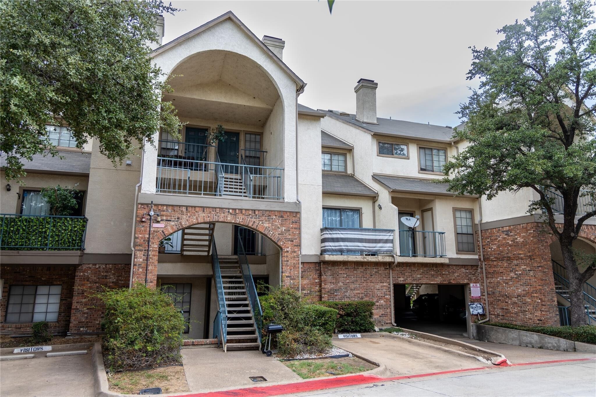 501 Arbor Creek Dr, Euless, TX à vendre Photo du bâtiment- Image 1 de 19