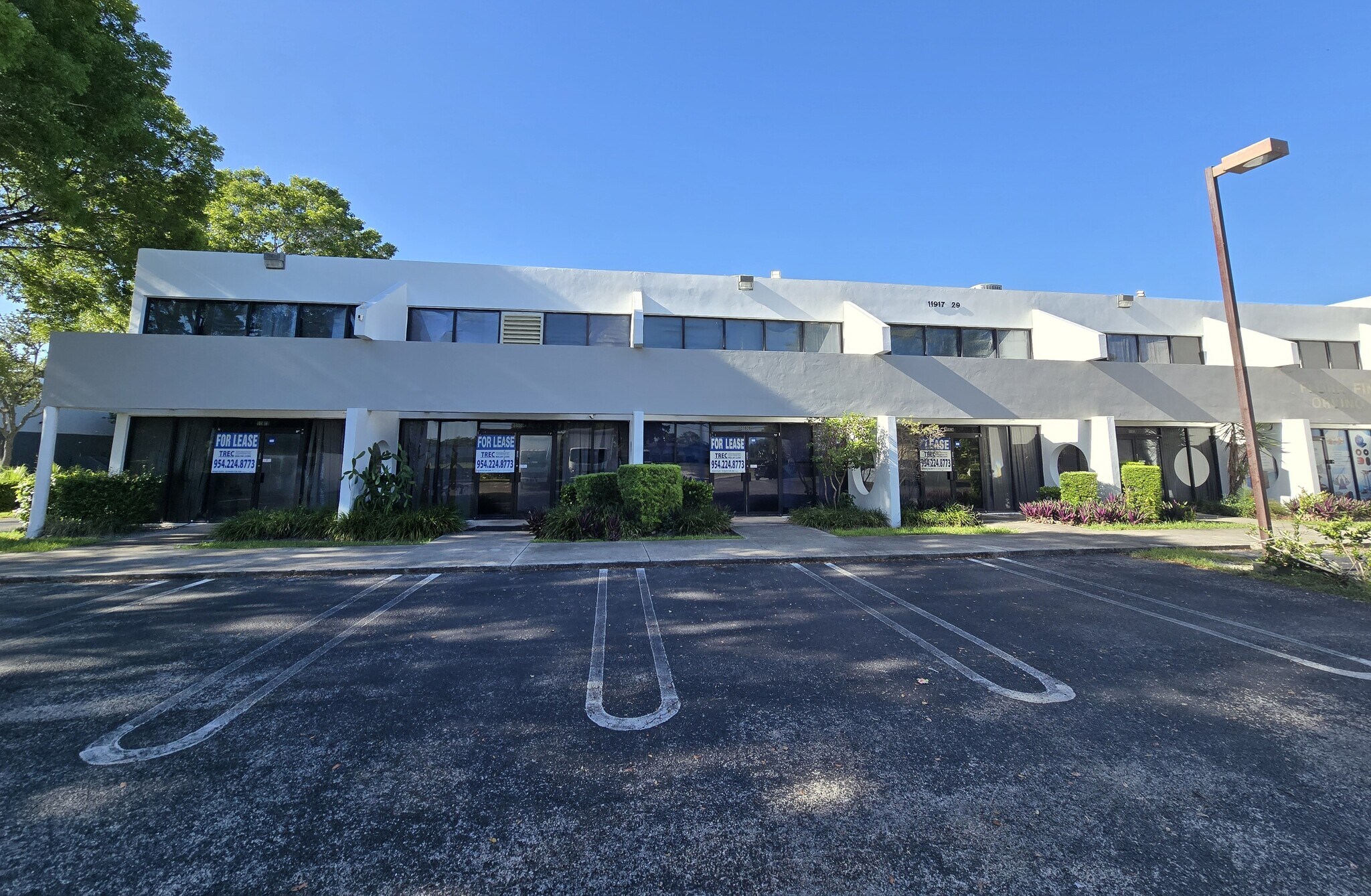 11917-11929 W Sample Rd, Coral Springs, FL for lease Interior Photo- Image 1 of 2