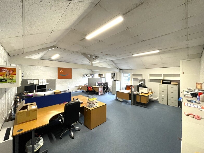 4 Hope St, Preston for sale - Interior Photo - Image 3 of 23