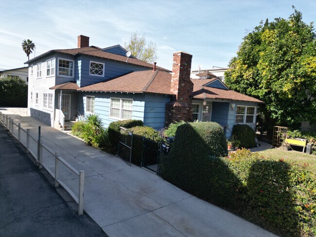 More details for 5449 Bellingham Ave, Valley Village, CA - Multifamily for Sale