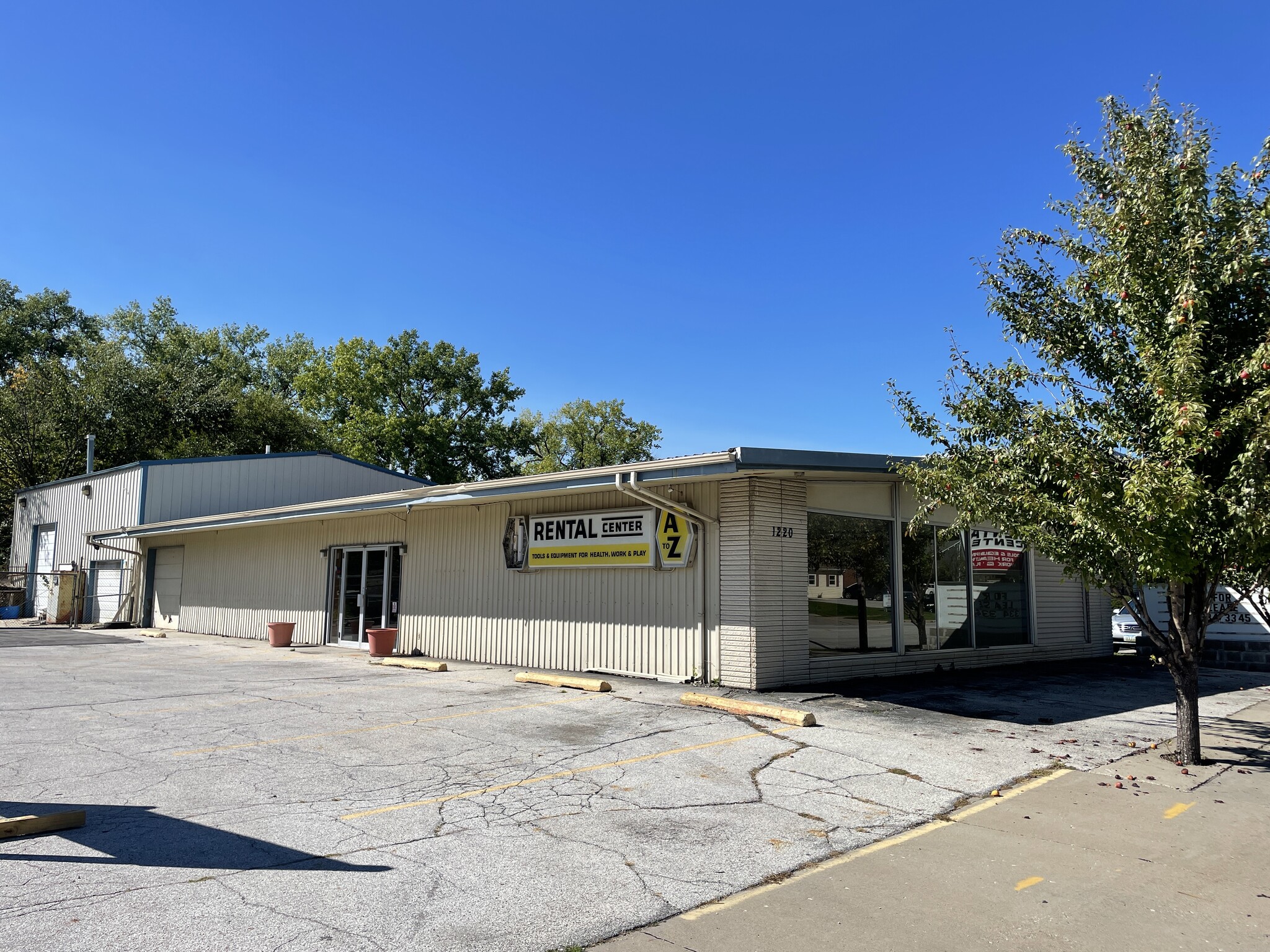 1220 73rd St, Des Moines, IA for lease Building Photo- Image 1 of 4