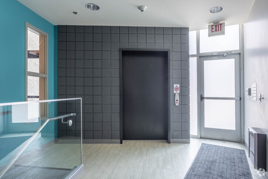 4824 Liberty Ave, Bloomfield, PA à louer - Hall d’entrée - Image 3 de 22