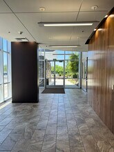 990 Reserve Dr, Roseville, CA for lease Interior Photo- Image 2 of 6