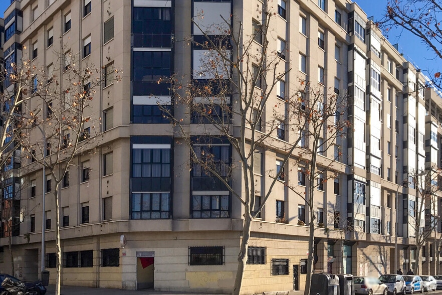 Calle de Téllez, 58, Madrid, Madrid for lease - Primary Photo - Image 1 of 2