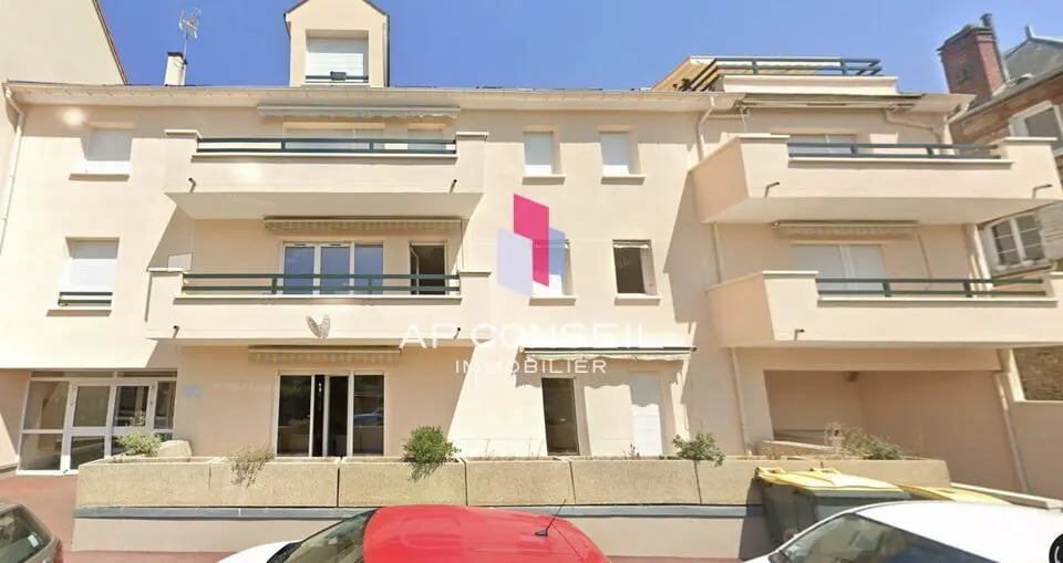 Office in Jouy-en-Josas for sale Building Photo- Image 1 of 5