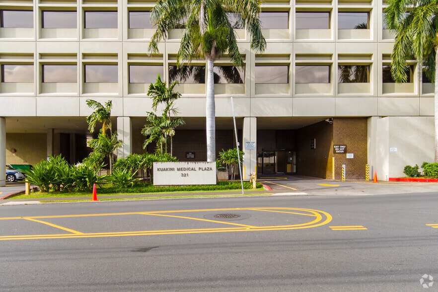 321 N Kuakini St, Honolulu, HI for sale - Building Photo - Image 2 of 22