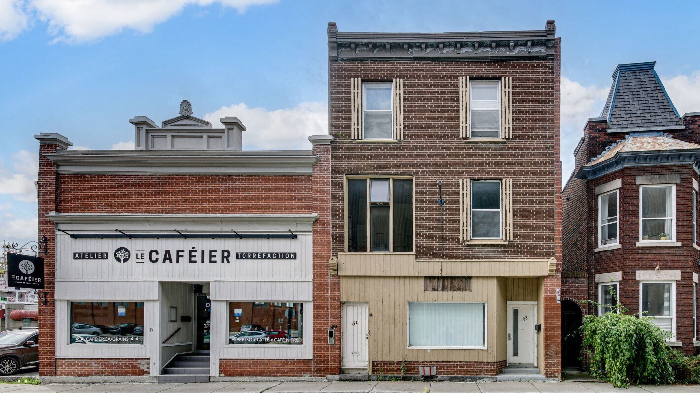 49-53 Rue Saint-Antoine, Trois-Rivières, QC for sale Primary Photo- Image 1 of 1