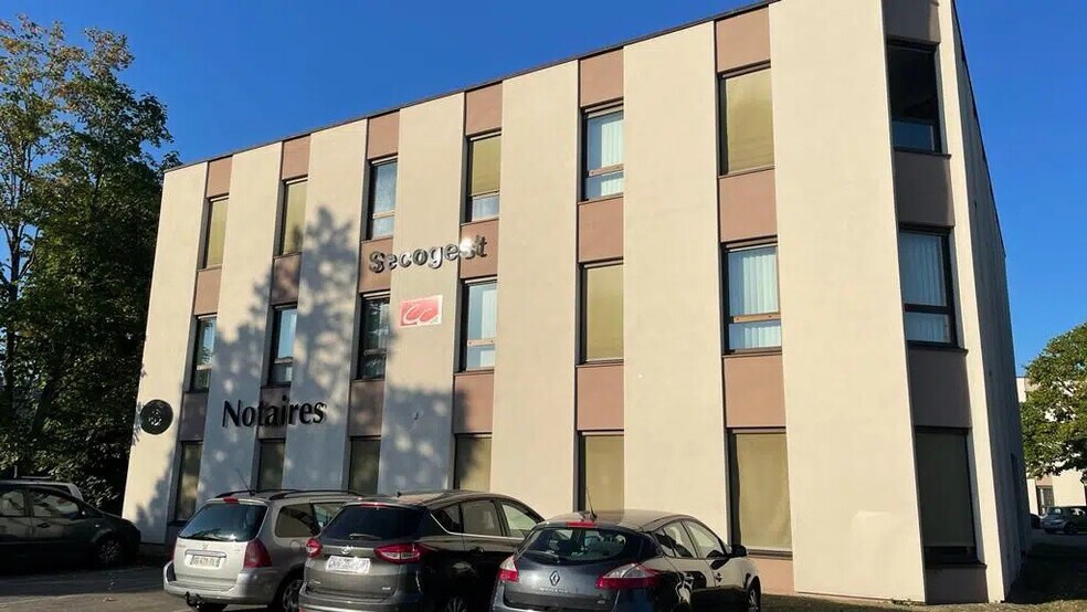 Bureau dans Viriat à louer - Photo du bâtiment - Image 1 de 16