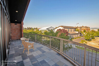 320 SW Upper Terrace Dr, Bend, OR for lease Building Photo- Image 1 of 15