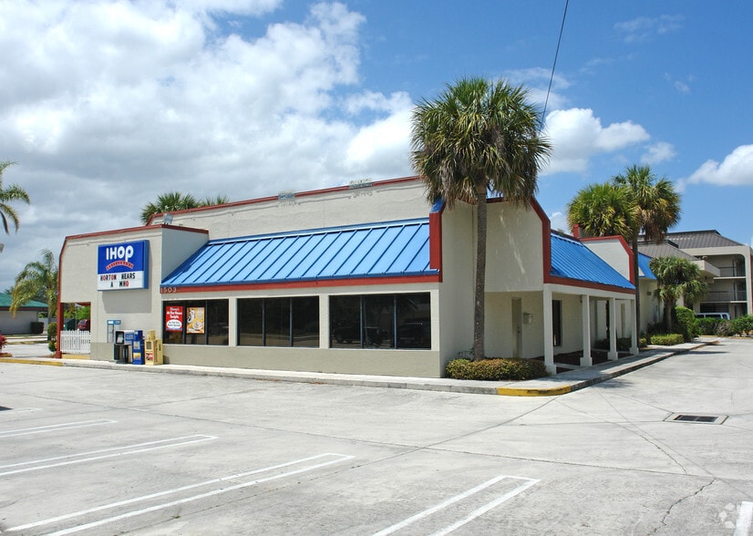 1503 Belvedere Rd, West Palm Beach, FL for lease - Building Photo - Image 3 of 3