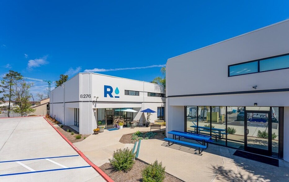 8250 Vickers St, San Diego, CA à louer - Photo du bâtiment - Image 2 de 8