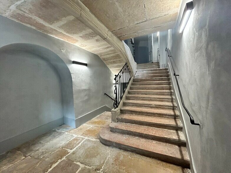 Office in Chalon-sur-Saône for lease - Interior Photo - Image 3 of 4