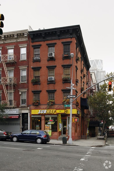 852 10th Ave, New York, NY à vendre - Photo du bâtiment - Image 2 de 47