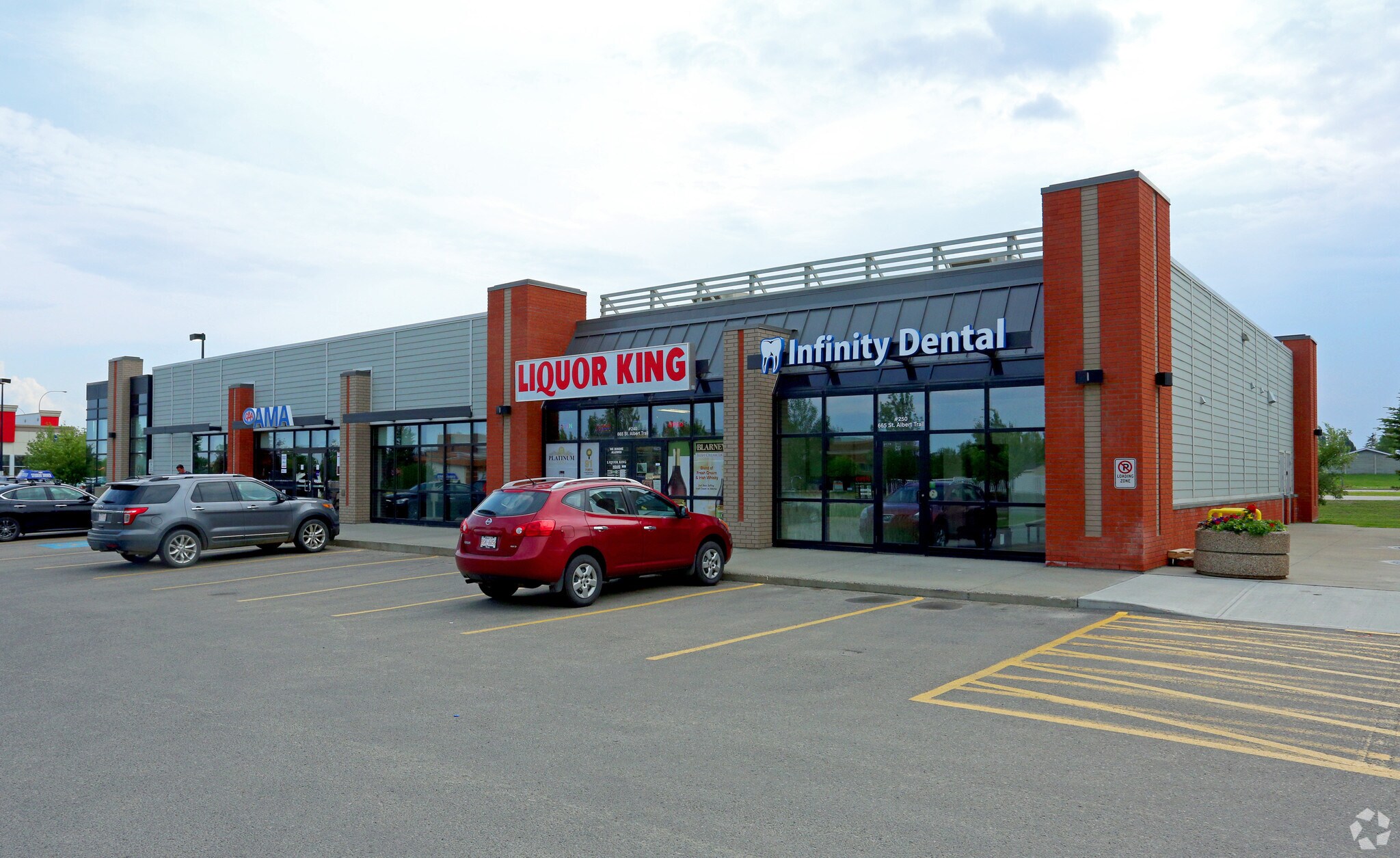 665 St Albert Trl, St. Albert, AB à vendre Photo principale- Image 1 de 1