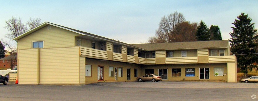 632-634 Charles St, Staunton, VA for sale - Building Photo - Image 3 of 43