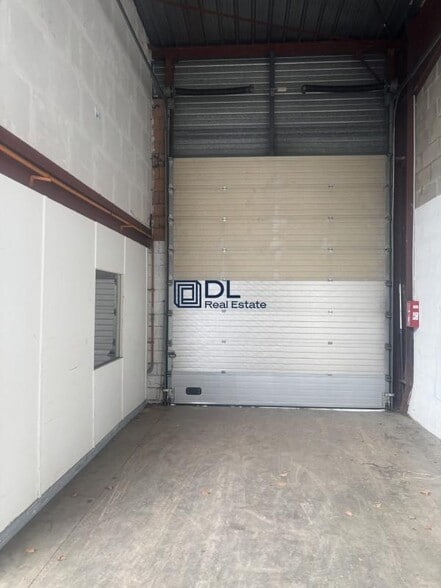 Industrial in Collégien for lease - Interior Photo - Image 3 of 6