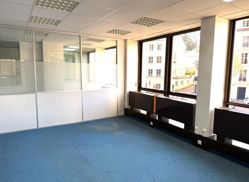 Bureau dans Saint-Cloud à louer - Photo intérieure - Image 2 de 5
