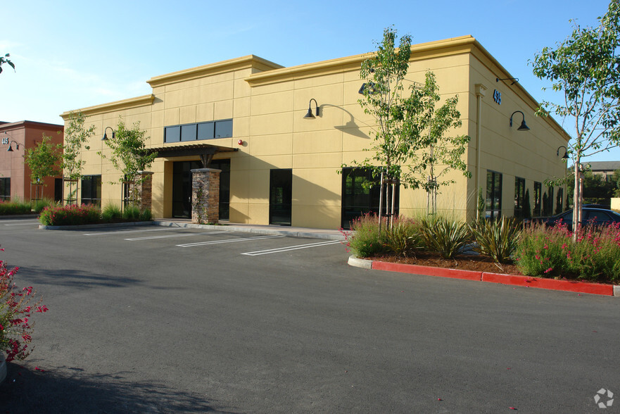 435 N Whisman Rd, Mountain View, CA for lease - Building Photo - Image 1 of 7