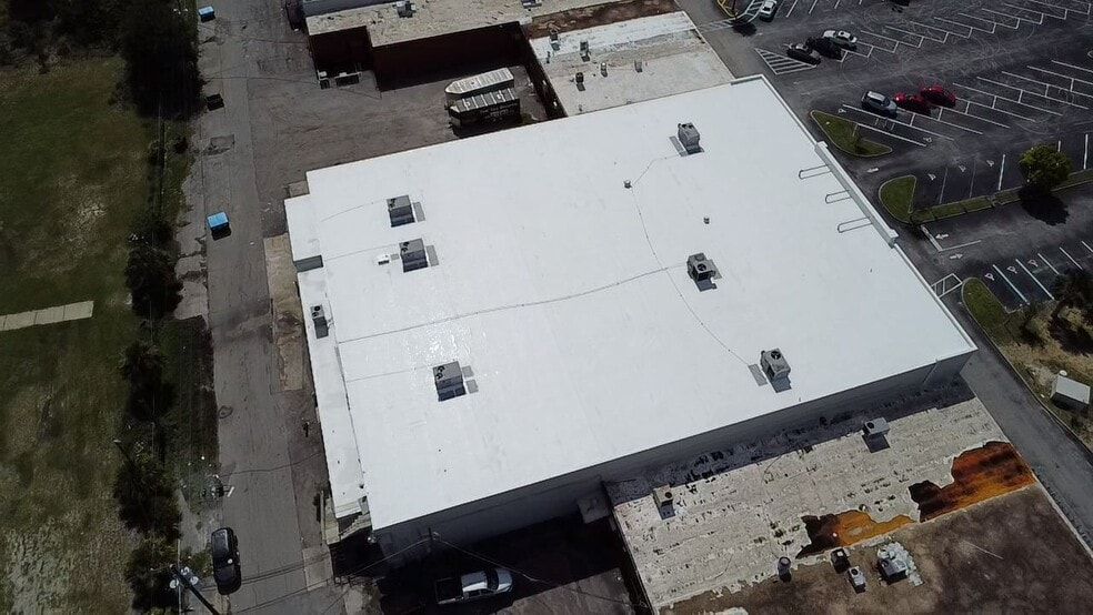 2921 S Orlando Dr, Sanford, FL for lease - Building Photo - Image 2 of 21