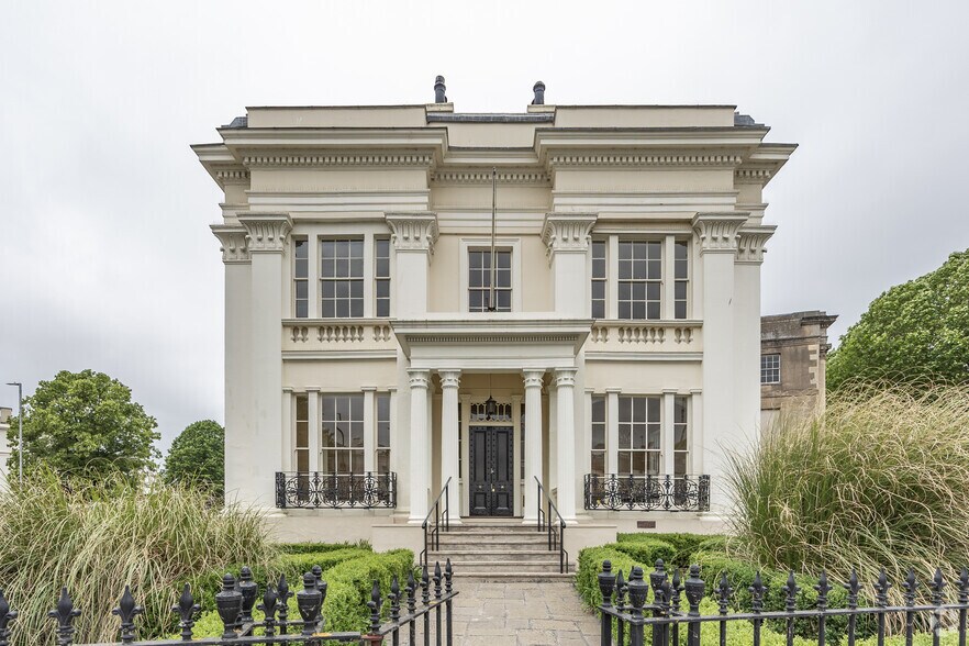 Montpellier St, Cheltenham à louer - Photo du bâtiment - Image 3 de 3