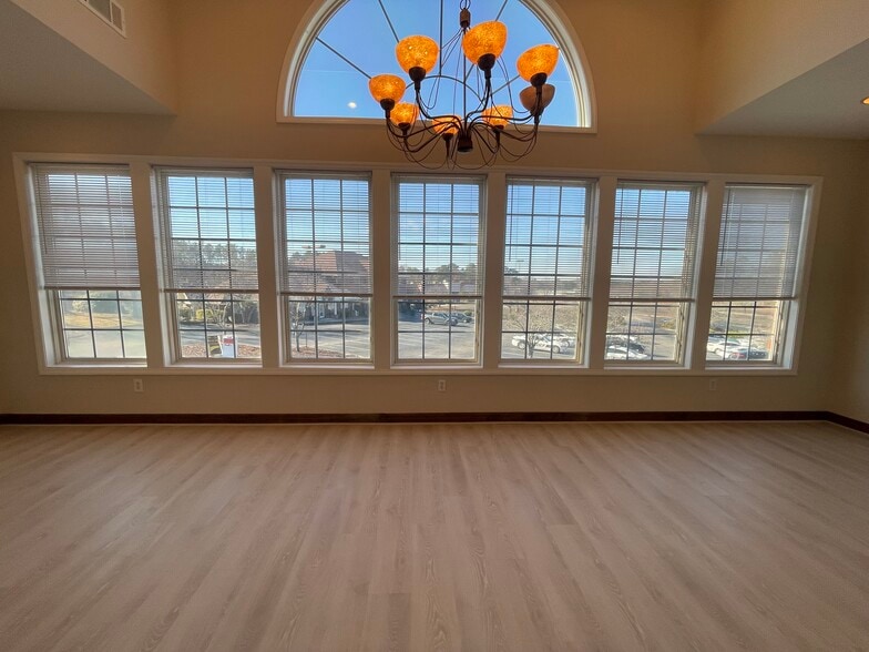 6 Consultant Pl, Durham, NC for lease - Building Photo - Image 2 of 19