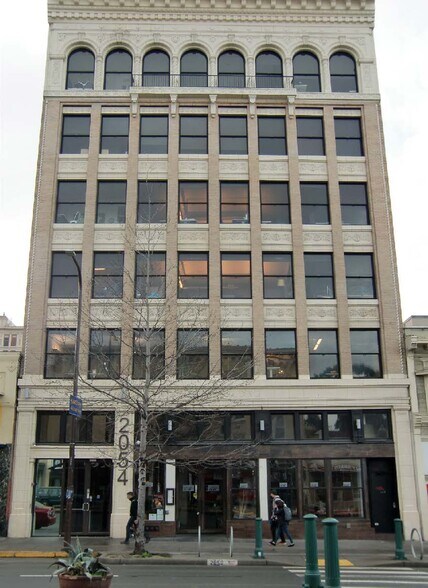 2050-2054 University Ave, Berkeley, CA à louer - Photo principale - Image 1 de 2