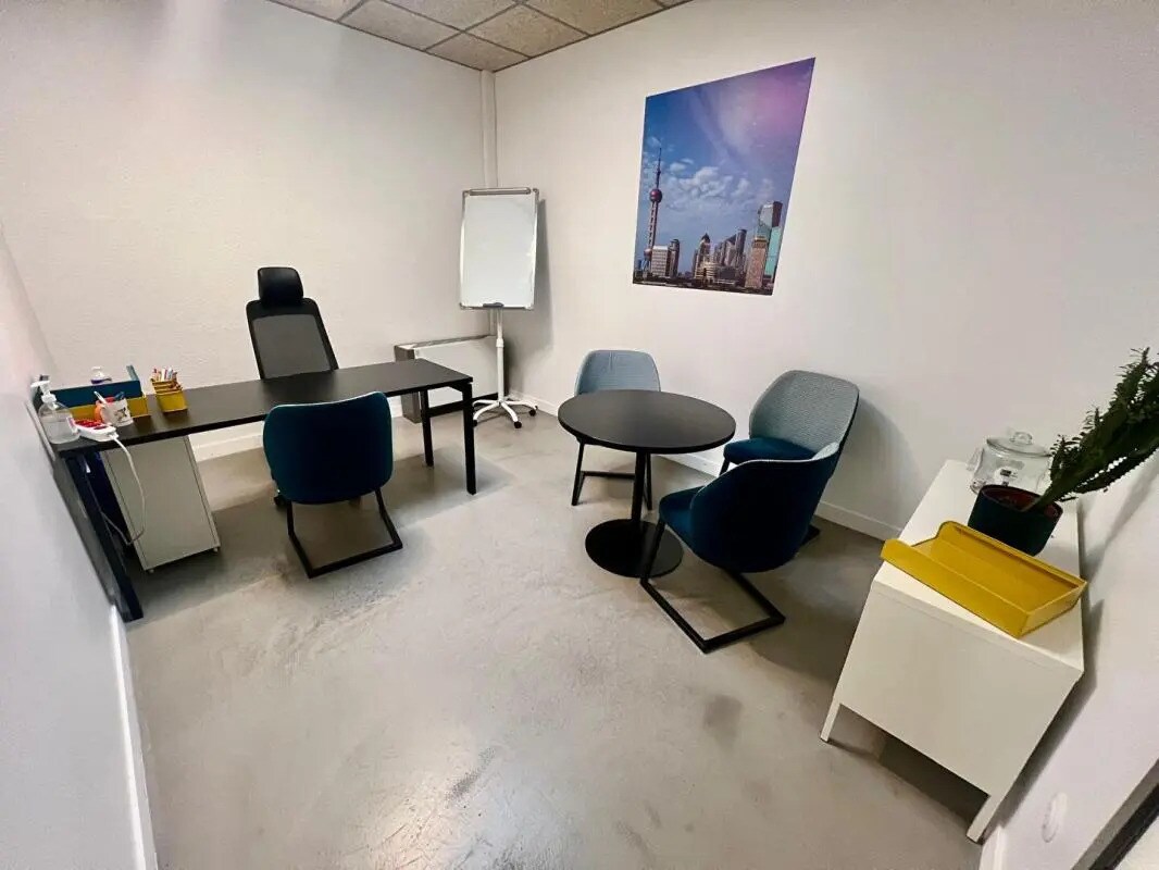 Office in Labège for lease Interior Photo- Image 1 of 2