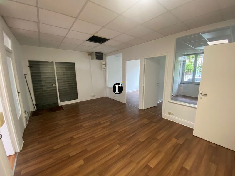 Bureau dans Lille à louer Photo intérieure- Image 1 de 6