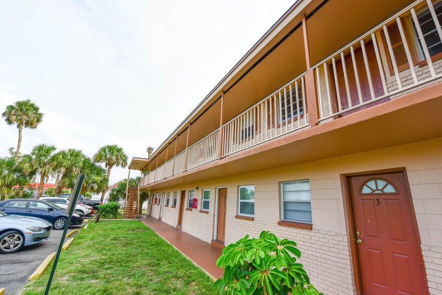 621 Peachtree St, Cocoa, FL à vendre - Photo du bâtiment - Image 2 de 8
