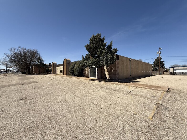 901 E Tahoka Rd, Brownfield, TX à vendre - Photo principale - Image 1 de 12
