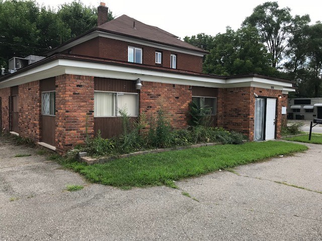 19211 Beech Daly Rd, Redford, MI à vendre - Photo du bâtiment - Image 1 de 1