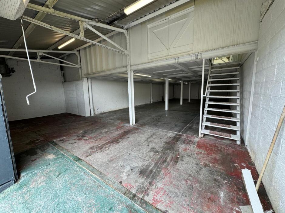 White City Rd, Swansea for lease Interior Photo- Image 1 of 3