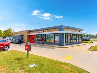 Plus de détails pour 1202 N Missouri St, Macon, MO - Commerce de détail à vendre