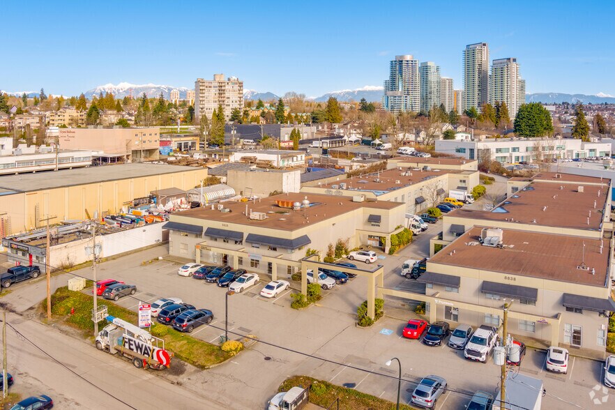 8828 Heather St, Vancouver, BC à vendre - Photo du bâtiment - Image 2 de 4